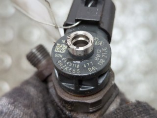 Форсунка топливная, ориг. номер 04L130277AJ, Volkswagen Golf 2012-2017