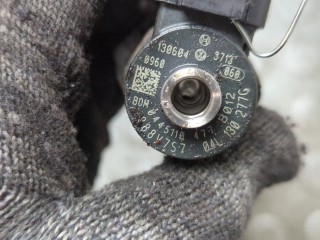 Форсунка топливная, ориг. номер 04L130277AJ, Volkswagen Golf 2012-2017