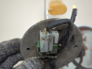 Датчик уровня топлива, ориг. номер GA5R60960A, Mazda 626 1990-1996