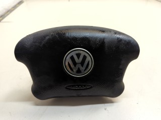 Подушка безопасности водителя Volkswagen Passat 2000-2005