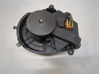 Двигатель отопителя (моторчик печки), ориг. номер 8D1820021, Volkswagen Passat 2000-2005