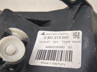 Фара (передняя) правая, ориг. номер 9660235980, Peugeot 407 2004-2008
