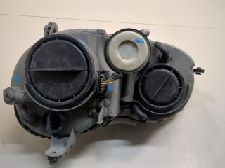 Фара (передняя) правая, ориг. номер A2098200261, Mercedes CLK W209 2005-2010