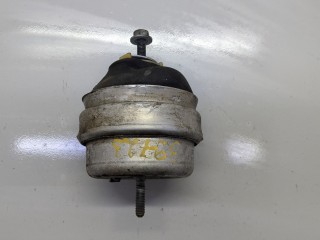 Подушка крепления двигателя Audi A4 2000-2006