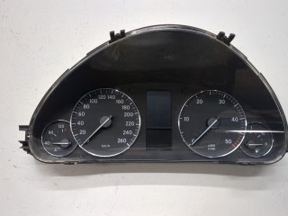 Щиток приборов (приборная панель) Mercedes C W203 2000-2004