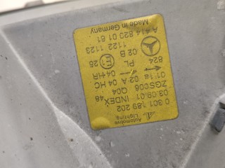 Фара (передняя) правая, ориг. номер A4148200161, 0301189202, Mercedes Vaneo 2001-2005
