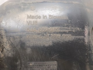 Защита арок (подкрылок) правая передняя, ориг. номер 5JA809962, 5JA809958, Skoda Rapid 2012-2017