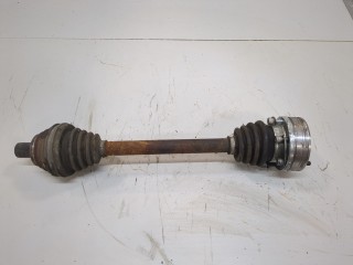Полуось (приводной вал, шрус) левая передняя Volkswagen Passat 2005-2010