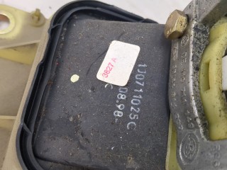Кулиса КПП, ориг. номер 1J0711113C, 1J0711117A, 1J0711155B, Volkswagen Golf 4 1997-2006