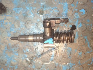 Форсунка топливная, ориг. номер 03G130073T, Volkswagen Passat 2005-2010