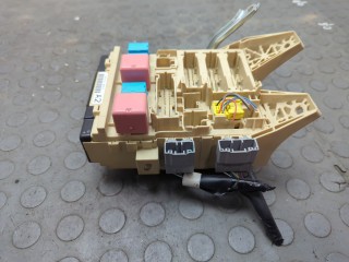 Блок предохранителей, ориг. номер 8273048L70, Toyota Highlander 2007-2010
