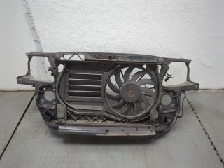 Рамка передняя (телевизор) Audi A4 2004-2009