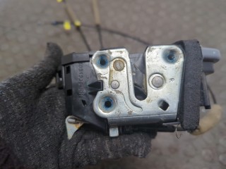 Замок двери правый передний, ориг. номер 805003KA0A, Nissan Pathfinder 2012-2017