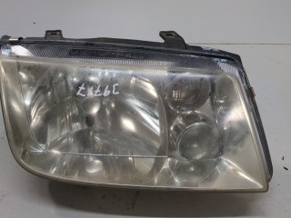 Фара (передняя) правая Volkswagen Bora 1998-2005