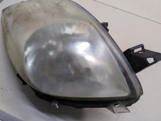 Фара (передняя) правая, ориг. номер 811100D130, 89900738, Toyota Yaris 2005-2009