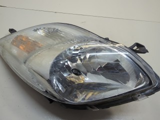 Фара (передняя) правая Toyota Yaris 2005-2009