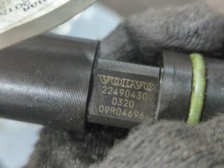 Форсунка топливная, ориг. номер 22490430, Volvo FE
