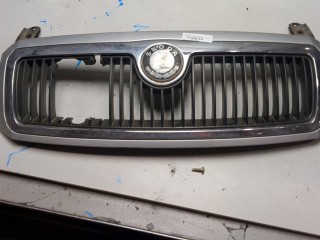 Решетка радиатора Skoda Fabia 1999-2004
