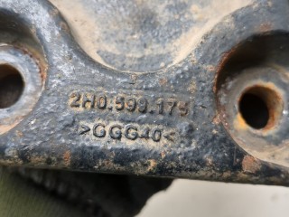 Кронштейн рессоры, ориг. номер 2H0599175, Volkswagen Amarok 2010-2016