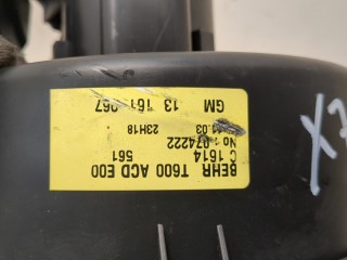 Двигатель отопителя (моторчик печки), ориг. номер 13161067, Opel Zafira 2003-2006