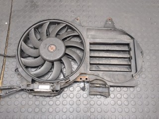 Вентилятор радиатора Audi A4 2000-2006