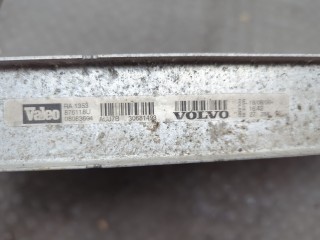 Радиатор охлаждения двигателя, ориг. номер 306811493, Volvo V70 2004-2007