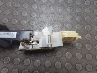 Замок двери правый передний, ориг. номер 72110S7AE01, Honda Stream 2003-2006