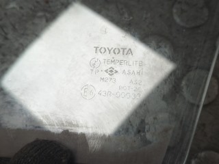 Стекло боковой двери левое переднее, ориг. номер 6810220150, Toyota Carina E 1992-1998