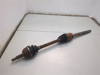 Полуось (приводной вал, шрус) правая передняя Renault Megane 2002-2006