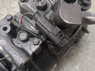 Компрессор кондиционера, ориг. номер A0012305611, Mercedes C W203 2000-2004