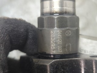 Форсунка топливная, ориг. номер 2830957, Iveco EuroCargo 2 2001-2007