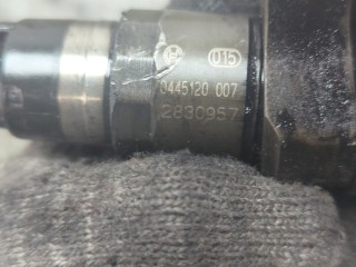 Форсунка топливная, ориг. номер 2830957, Iveco EuroCargo 2 2001-2007