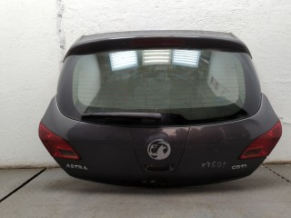 Крышка (дверь) багажника Opel Astra 2006-2014