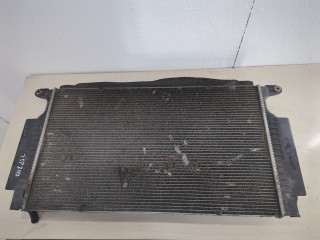 Радиатор охлаждения двигателя, ориг. номер 164000R061, Toyota Avensis 3 2008-2011