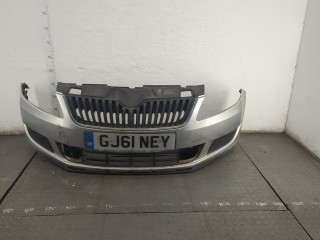 Бампер передний, ориг. номер 5J0807221D, Skoda Fabia 2010-2014