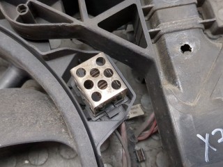 Рамка передняя (телевизор), ориг. номер 752100004R, Renault Megane 2006-2009