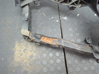 Рамка передняя (телевизор), ориг. номер 1675180, Ford Focus 2004-2008
