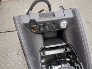 Консоль салона (кулисная часть), ориг. номер 969105SJ1B, Nissan Leaf 2017-2026