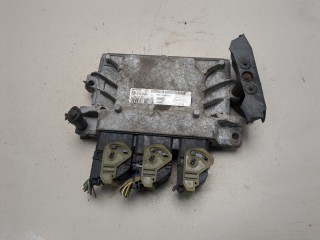 Блок управления двигателем Ford Focus 2007-2011