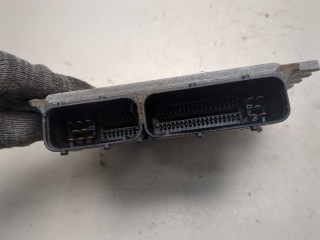 Блок управления двигателем, ориг. номер MEC37510D2, Nissan Note E11 2005-2008