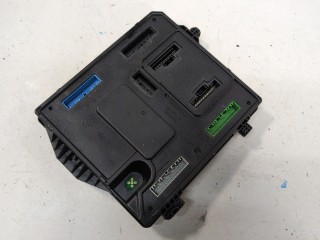 Блок управления бортовой сети (Body Control Module), ориг. номер 284B12041R, Renault Megane 2008-2014