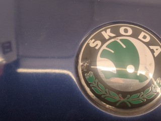 Фонарь крышки багажника правый, ориг. номер 3T5945108, Skoda Superb 2008-2013