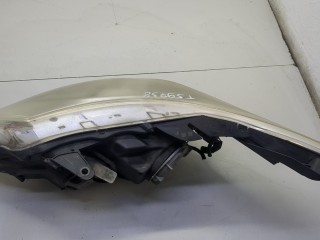Фара (передняя) правая, ориг. номер 8113005340, Toyota Avensis 3 2011-2015
