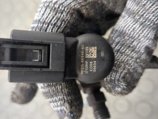 Форсунка топливная, ориг. номер 4H2Q9K546AF, LR006495, Land Rover Discovery 2004-2009