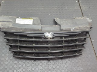 Решетка радиатора Chrysler Voyager 2004-2008