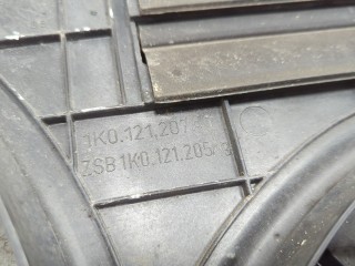 Вентилятор радиатора, ориг. номер 1K0121207AT, Volkswagen Passat 2005-2010