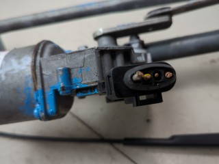 Щеткодержатель правый передний, ориг. номер 13145566, 6272520, Opel Zafira B 2008-2014