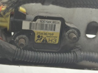 Рамка передняя (телевизор), ориг. номер 20929730, Hummer H3 2005-2010