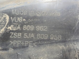 Защита арок (подкрылок) правая передняя, ориг. номер 5JA809962, Skoda Rapid 2012-2017