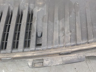 Жабо под дворники (дождевик) левое, ориг. номер 5L147802223A, Lincoln Navigator 2002-2006